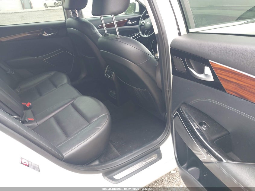 2018 Kia Cadenza VIN KNALC4J1XJ5124796 IAAI salvage auction — LEFT SIDE, Clear (Indiana), sold $4,250 on 2026-07-15 (photo 8)
