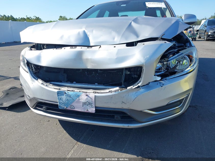 2017 Volvo VIN LYV402TKXHB126620 IAAI salvage auction — FRONT END, Rebuildable (Florida), sold $1,875 on 2026-07-13 (photo 6)