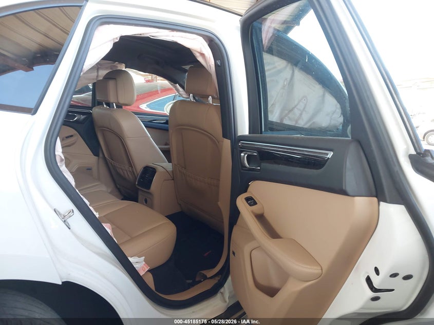 2021 Porsche Macan VIN WP1AA2A53MLB11264 IAAI salvage auction — RIGHT SIDE, Salvage Title, sold $7,000 on 2026-07-28 (photo 8)