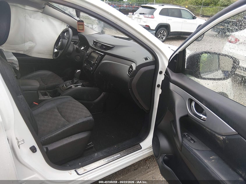 2020 Nissan VIN JN1BJ1CWXLW650146 IAAI salvage auction — SIDE, Salvage (Kentucky), sold $2,400 on 2026-07-28 (photo 5)