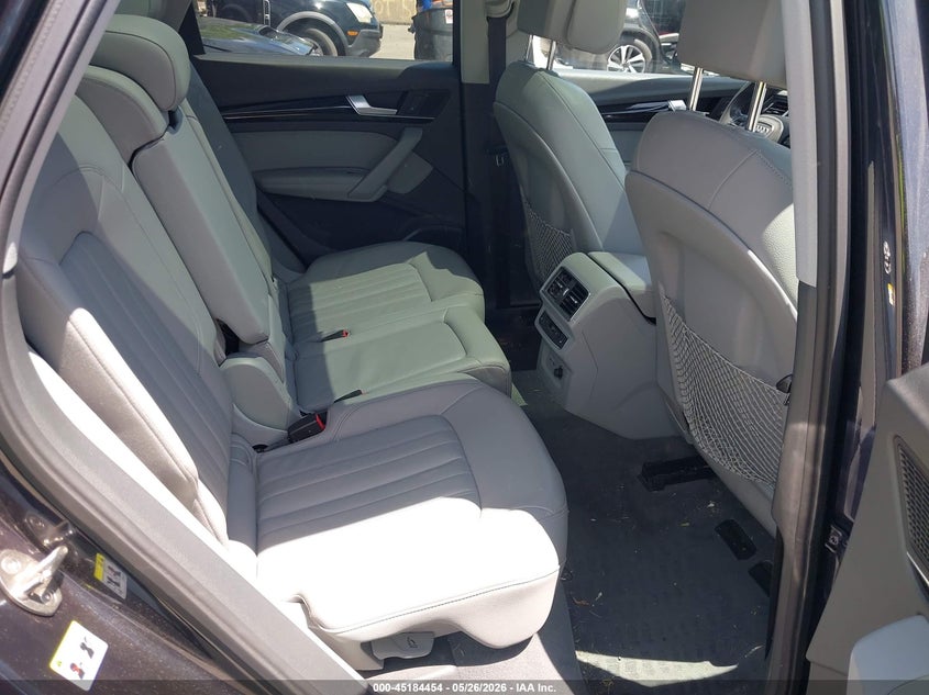 2019 Audi Q5 VIN WA1BNAFY7K2064079 IAAI salvage auction — FRONT END, Salvage Title, sold $7,600 on 2026-07-14 (photo 8)
