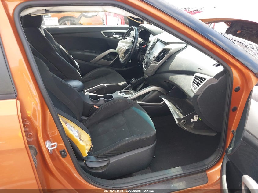 2017 Hyundai Veloster VIN KMHTC6AD7HU307383 IAAI salvage auction — FRONT END, Salvage Title, sold $675 on 2026-07-15 (photo 5)