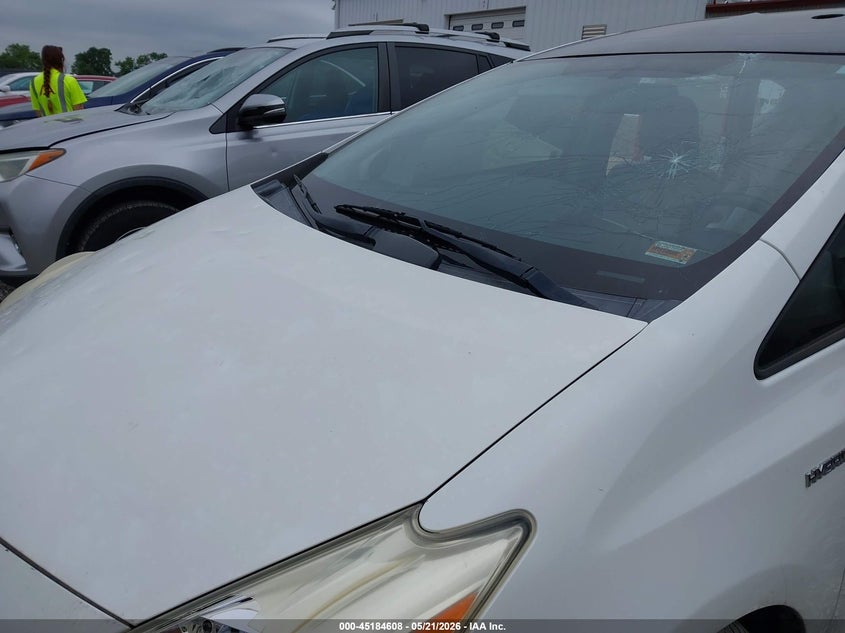 2013 Toyota Prius v VIN JTDZN3EU2D3255498 IAAI salvage auction — HAIL, Clear (Missouri), sold $3,650 on 2026-07-13 (photo 6)