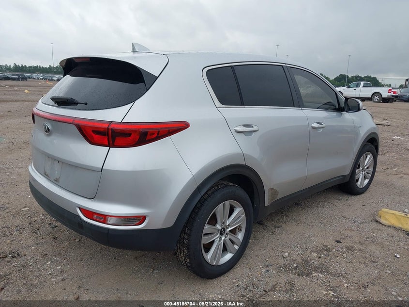 2017 Kia Sportage VIN KNDPMCAC7H7270357 IAAI salvage auction — ENGINE BURN, Salvage (Texas), sold $25 on 2026-07-30 (photo 4)