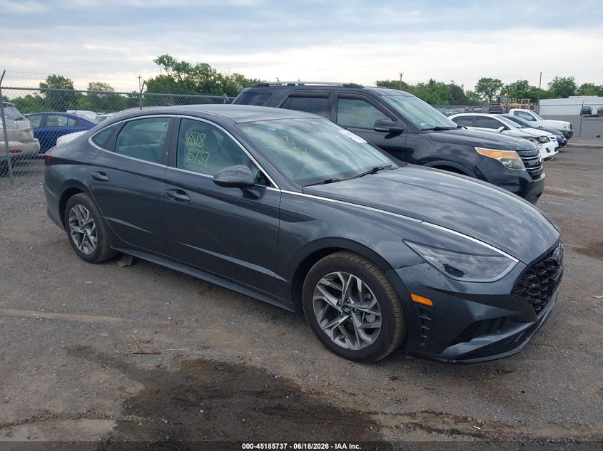 2023 Hyundai Sonata VIN KMHL64JA2PA301749 IAAI salvage auction — SIDE, Salvage Title, sold $4,250 on 2026-07-28 (photo 1)