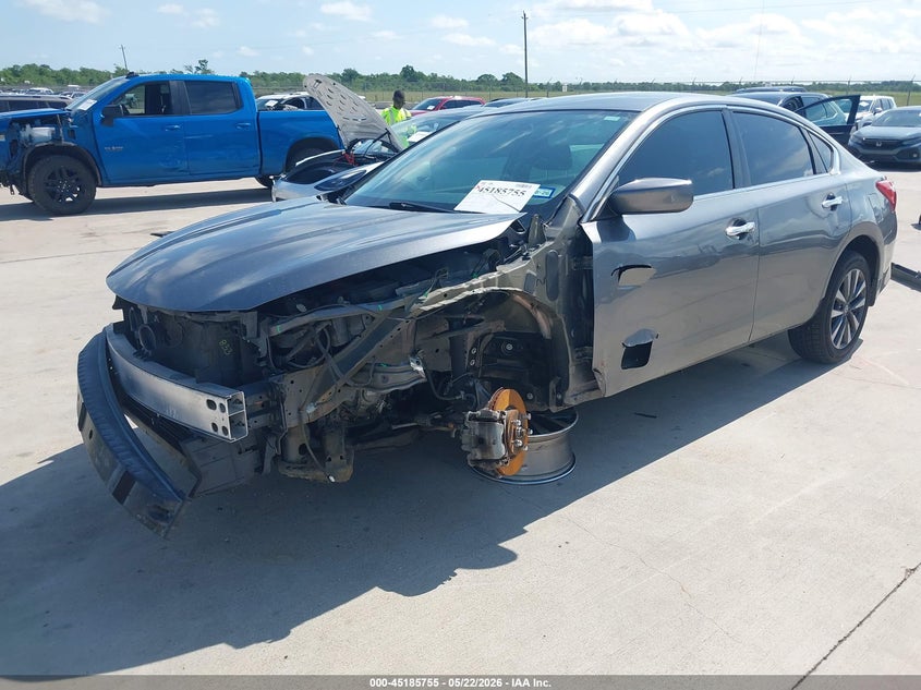 2017 Nissan Altima VIN 1N4AL3AP5HC171903 IAAI salvage auction — LEFT FRONT, Original (Texas), sold $825 on 2026-07-17 (photo 2)
