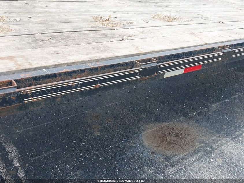 2022 Trailmaxx Flatbed gooseneck trailer VIN 4T93H4024NM402529 IAAI salvage auction — SIDE, Salvage (Indiana), sold $3,150 on 2026-07-08 (photo 6)