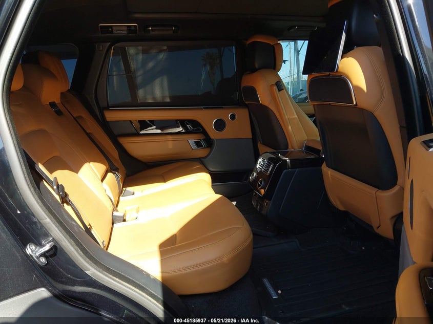 2018 Land rover RANGE ROVER VIN SALGV5RE2JA394990 IAAI salvage auction — RIGHT FRONT, Salvage (California), sold $12,600 on 2026-07-29 (photo 8)