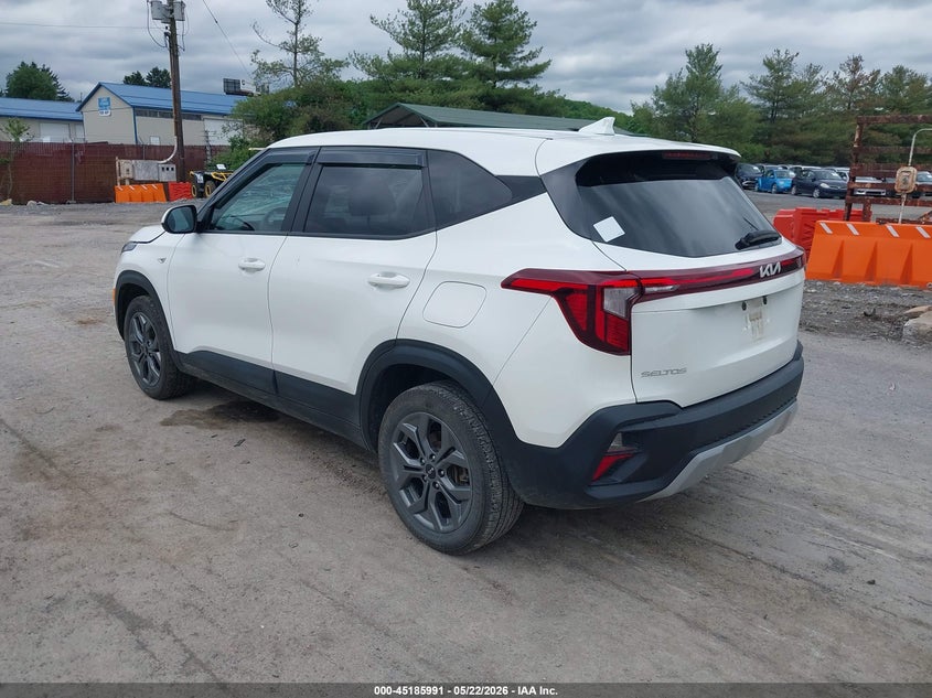 2024 Kia Seltos VIN KNDEPCAA2R7644761 IAAI salvage auction — RIGHT FRONT, Wait Title, sold $5,200 on 2026-08-01 (photo 3)