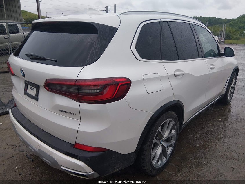 2020 BMW X5 VIN 5UXCR6C09L9B45699 IAAI salvage auction — LEFT SIDE, Salvage (West Virginia), sold $16,150 on 2026-07-09 (photo 4)
