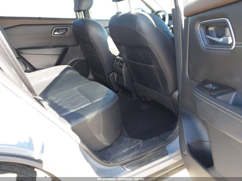 2021 Nissan Rogue VIN JN8AT3DDXMW304308 IAAI salvage auction — HAIL, Clear (Missouri), sold $12,850 on 2026-07-09 (photo 8)