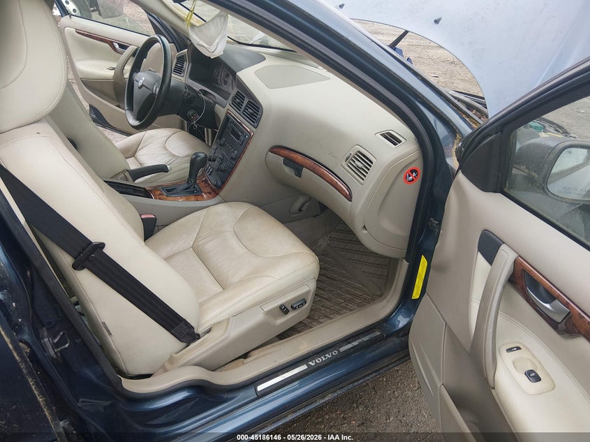 2006 Volvo S60 VIN YV1RS592X62545780 IAAI salvage auction — NORMAL WEAR, Clear (Virginia), sold $1,350 on 2026-08-07 (photo 5)