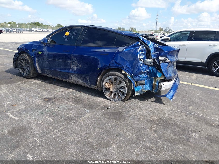 2025 Tesla Model y VIN 7SAYGDEE1SA338814 IAAI salvage auction — BIO HAZARD, Certificate Of Destruction (Florida), sold $125 on 2026-07-23 (photo 3)
