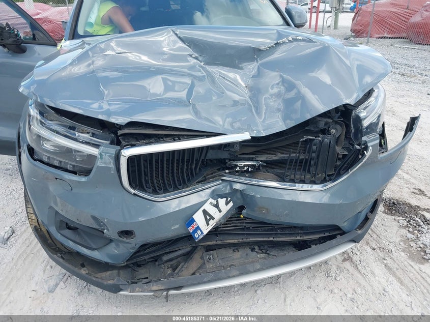 2021 Volvo Xc40 VIN YV4162UK0M2542927 IAAI salvage auction — FRONT END, Salvage Title, sold $4,075 on 2026-08-07 (photo 6)
