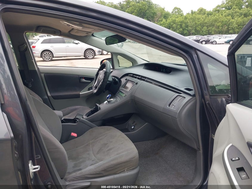 2011 Toyota Prius VIN JTDKN3DU5B1374433 IAAI salvage auction — LEFT SIDE, Salvage (Kansas), sold $2,250 on 2026-07-08 (photo 5)