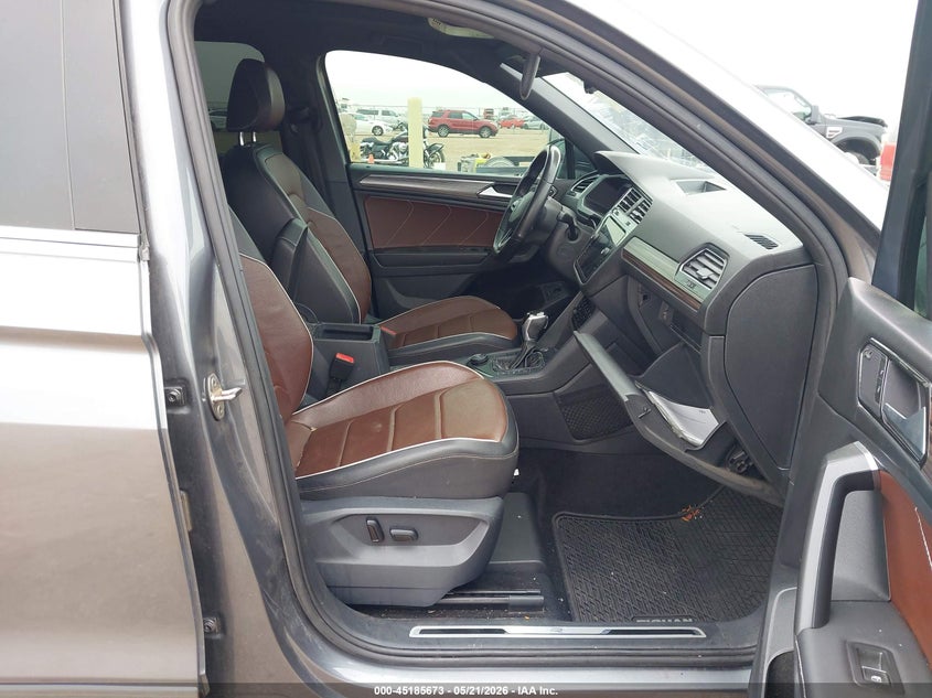 2022 Volkswagen Tiguan VIN 3VV4B7AX4NM084104 IAAI salvage auction — HAIL, Original (Texas), sold $11,300 on 2026-07-26 (photo 5)