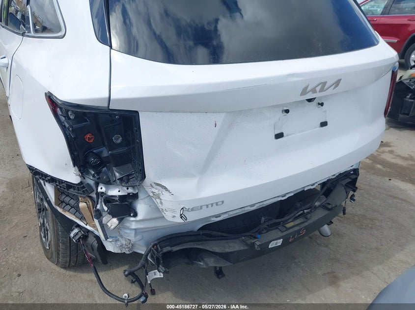2024 Kia Sorento VIN 5XYRL4JC7RG297273 IAAI salvage auction — REAR END, Salvage Title, sold $9,200 on 2026-07-22 (photo 6)