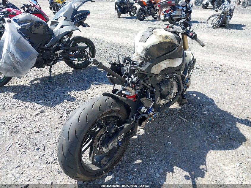 2023 BMW S 1000 VIN WB10E6306P6H78777 IAAI salvage auction — ALL OVER, Salvage Title, sold $4,100 on 2026-07-15 (photo 4)