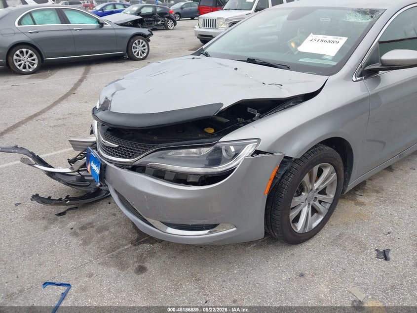 2015 Chrysler 200 VIN 1C3CCCAB3FN504936 IAAI salvage auction — FRONT END, Clear (Indiana), sold $650 on 2026-07-29 (photo 6)