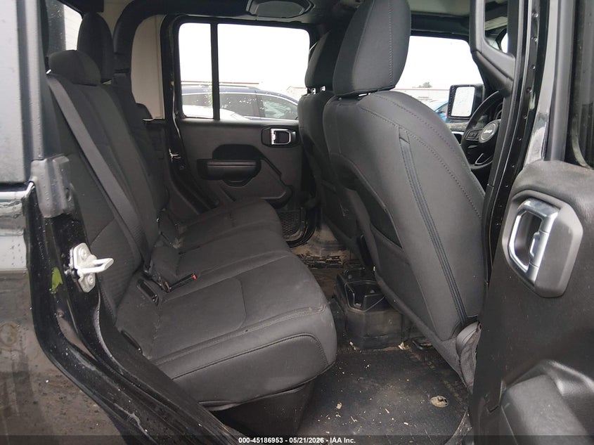 2023 Jeep Gladiator VIN 1C6JJTAM6PL594968 IAAI salvage auction — WATER/FLOOD, Salvage (Oklahoma), sold $16,750 on 2026-07-28 (photo 8)