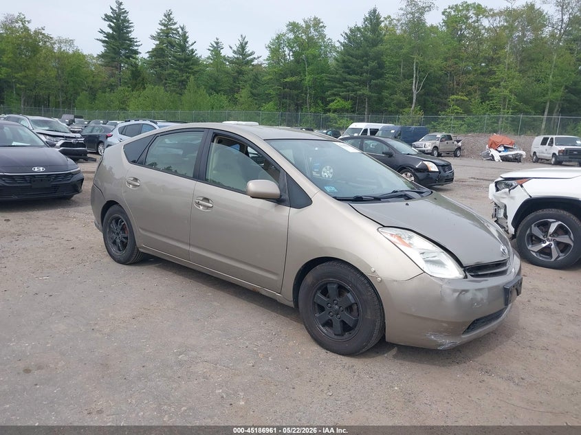 2004 Toyota Prius VIN JTDKB20U240060479 IAAI salvage auction — FRONT & REAR, Salvage (Massachusetts), sold $400 on 2026-07-10 (photo 1)