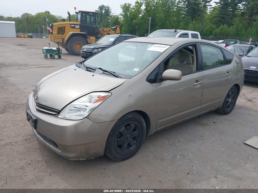2004 Toyota Prius VIN JTDKB20U240060479 IAAI salvage auction — FRONT & REAR, Salvage (Massachusetts), sold $400 on 2026-07-10 (photo 2)