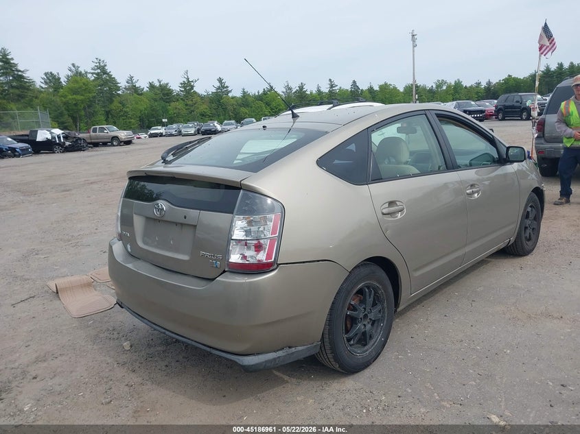 2004 Toyota Prius VIN JTDKB20U240060479 IAAI salvage auction — FRONT & REAR, Salvage (Massachusetts), sold $400 on 2026-07-10 (photo 4)