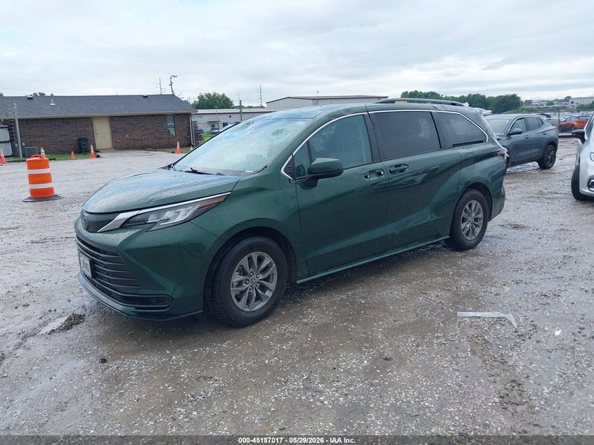 2023 Toyota Sienna VIN 5TDKSKFC1PS080478 IAAI salvage auction — HAIL, Salvage Title, sold $18,800 on 2026-07-06 (photo 2)