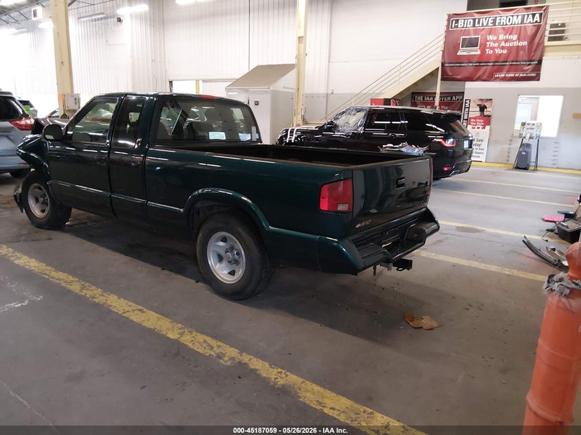 1997 Chevrolet S-10 VIN 1GCCS19X0V8185558 IAAI salvage auction — FRONT END, Salvage (Oregon), sold $300 on 2026-07-09 (photo 3)