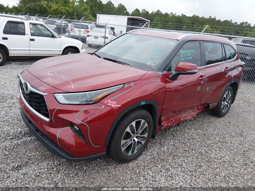 2024 Toyota Highlander VIN 5TDKDRAH0RS547298 IAAI salvage auction — LEFT SIDE, Salvage (Alabama), sold $15,700 on 2026-07-23 (photo 2)