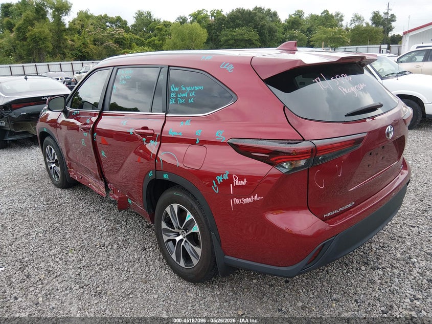 2024 Toyota Highlander VIN 5TDKDRAH0RS547298 IAAI salvage auction — LEFT SIDE, Salvage (Alabama), sold $15,700 on 2026-07-23 (photo 3)