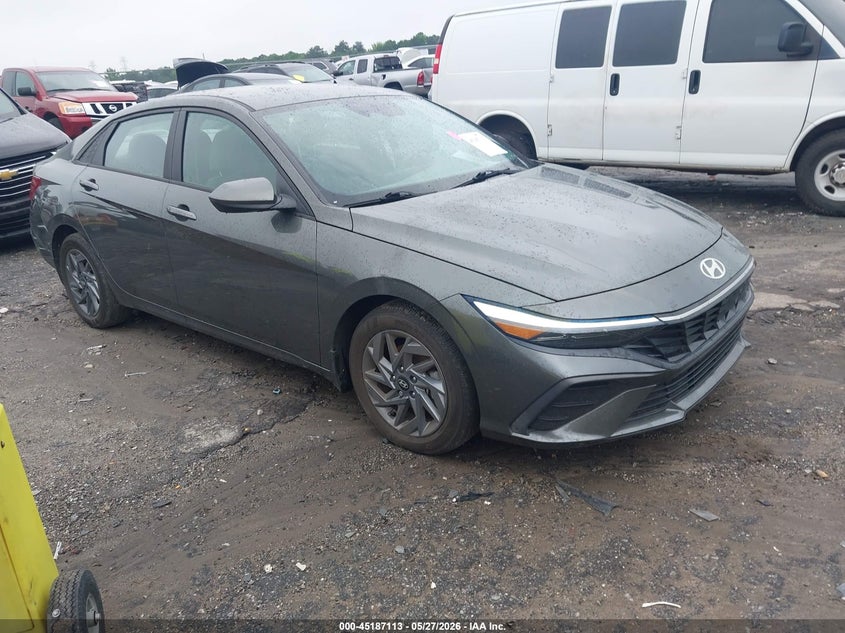 2024 Hyundai Elantra VIN KMHLM4DG8RU771291 IAAI salvage auction — LEFT FRONT, Salvage Title, sold $4,250 on 2026-07-15 (photo 1)