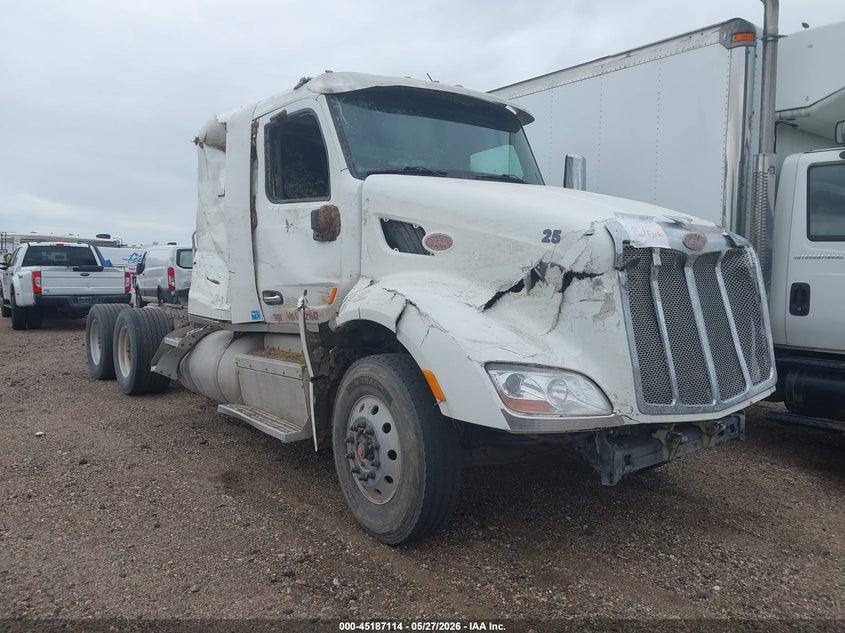2016 Peterbilt 579 VIN 1XPBDP9XXGD321647 IAAI salvage auction — ROLLOVER, Salvage (Nebraska), sold $75 on 2026-07-29 (photo 1)