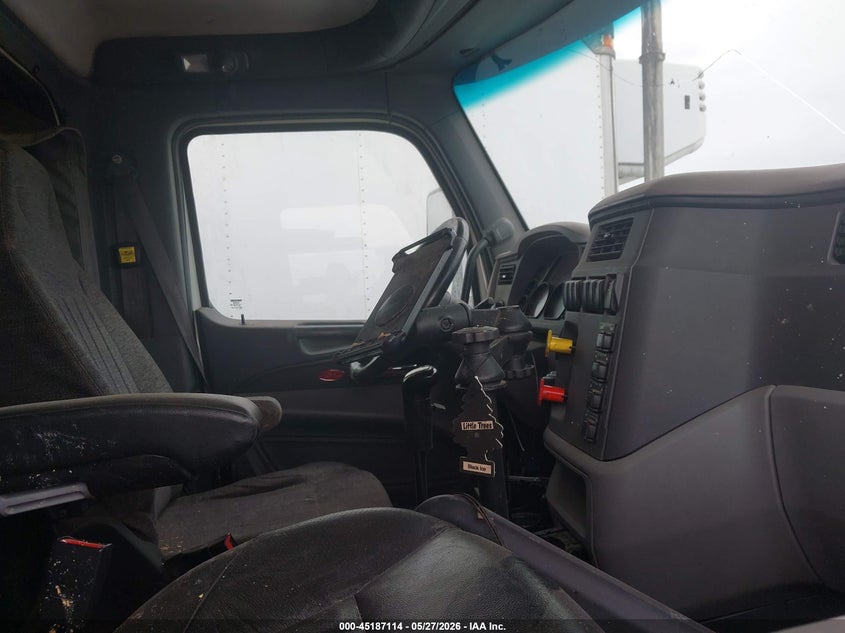 2016 Peterbilt 579 VIN 1XPBDP9XXGD321647 IAAI salvage auction — ROLLOVER, Salvage (Nebraska), sold $75 on 2026-07-29 (photo 5)