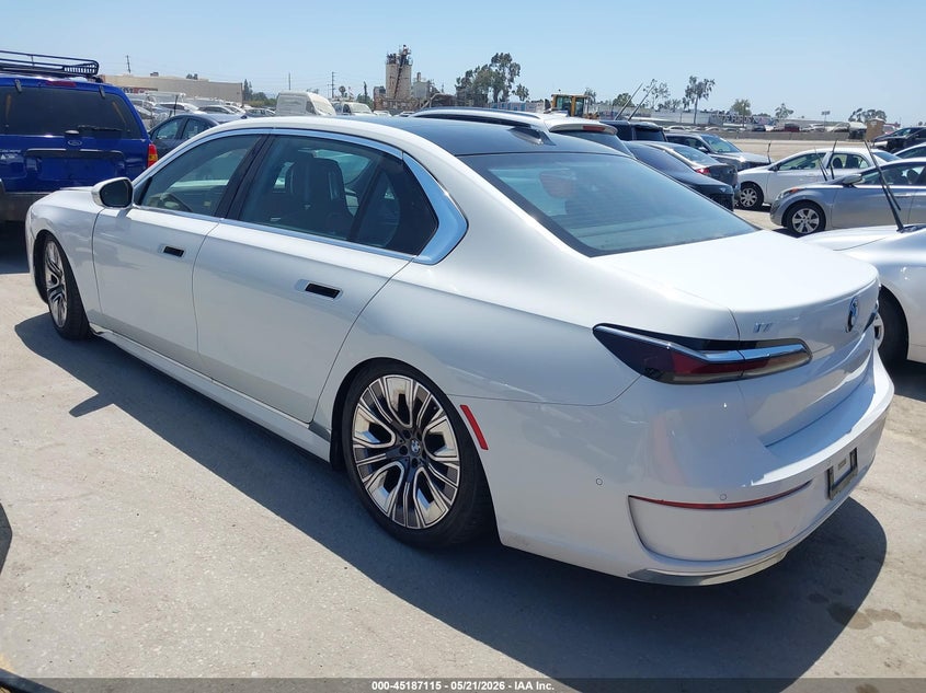2025 BMW I7 VIN WBY43EJ02SCT41887 IAAI salvage auction — RIGHT FRONT, Salvage (California), sold $32,450 on 2026-07-08 (photo 3)