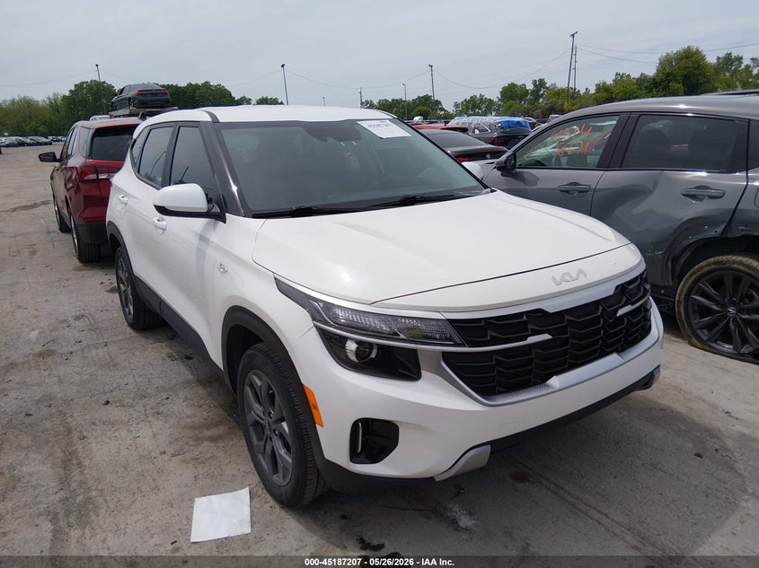 2024 Kia Seltos VIN KNDEPCAA2R7556406 IAAI salvage auction — HAIL, Salvage Title, sold $11,775 on 2026-07-14 (photo 1)