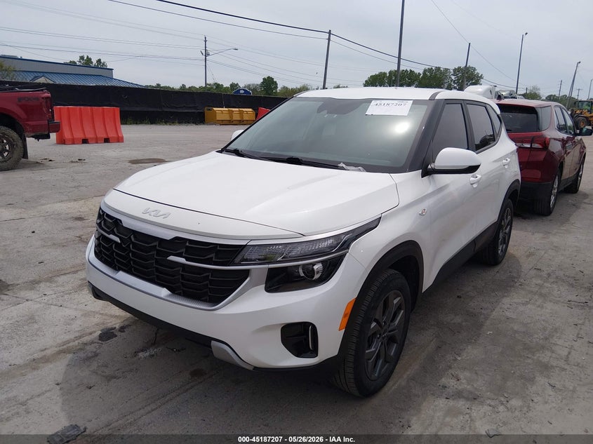 2024 Kia Seltos VIN KNDEPCAA2R7556406 IAAI salvage auction — HAIL, Salvage Title, sold $11,775 on 2026-07-14 (photo 2)