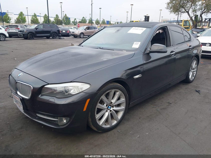 2011 BMW 5er VIN WBAFR7C58BC604457 IAAI salvage auction — RIGHT FRONT, Salvage Title, sold $550 on 2026-07-17 (photo 2)