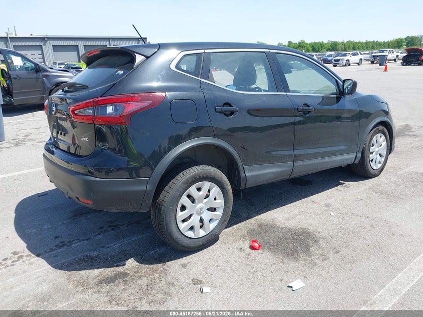 2020 Nissan Rogue VIN JN1BJ1CW1LW365058 IAAI salvage auction — LEFT SIDE, Salvage (Indiana), sold $3,150 on 2026-07-10 (photo 4)