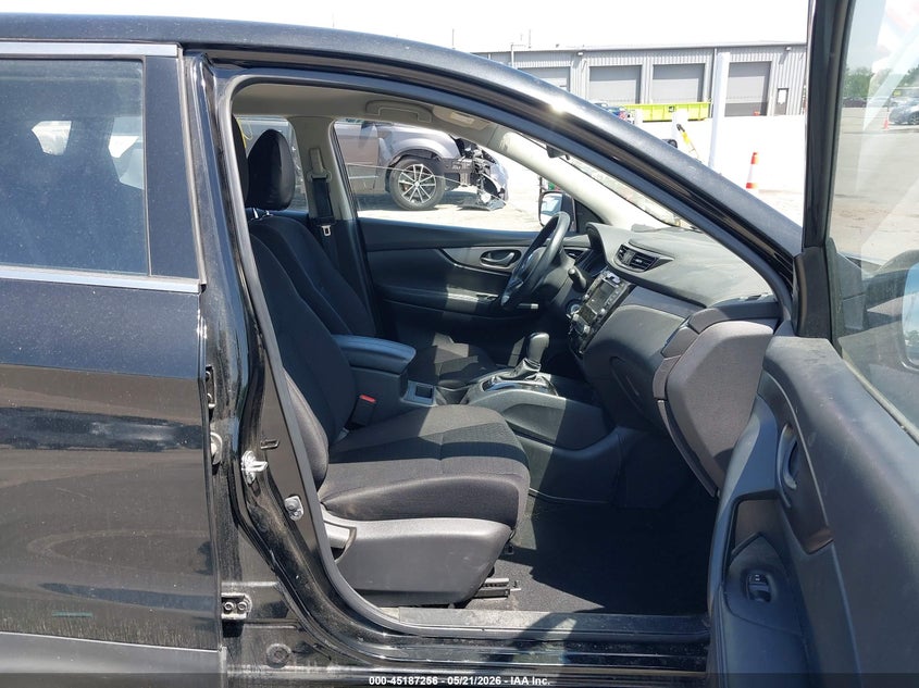 2020 Nissan Rogue VIN JN1BJ1CW1LW365058 IAAI salvage auction — LEFT SIDE, Salvage (Indiana), sold $3,150 on 2026-07-10 (photo 5)