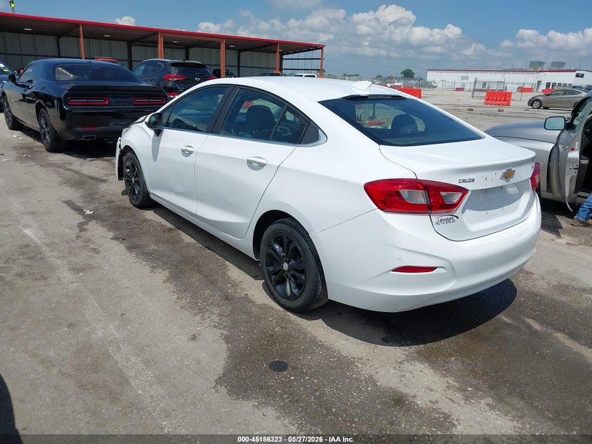2019 Chevrolet Cruze VIN 1G1BE5SM2K7107237 IAAI salvage auction — RIGHT FRONT, Salvage Title, sold $1,975 on 2026-08-24 (photo 3)