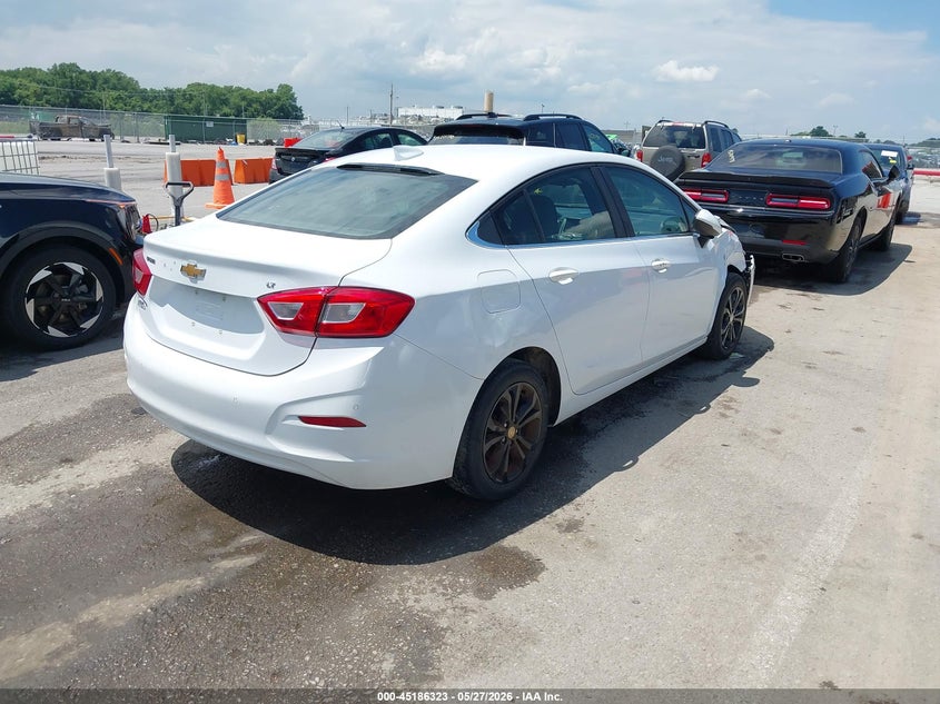 2019 Chevrolet Cruze VIN 1G1BE5SM2K7107237 IAAI salvage auction — RIGHT FRONT, Salvage Title, sold $1,975 on 2026-08-24 (photo 4)
