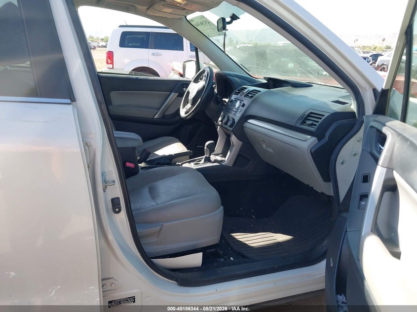 2015 Subaru Forester VIN JF2SJAUCXFH841285 IAAI salvage auction — NORMAL WEAR, Clear-Dealer Only (Washington), sold $275 on 2026-07-28 (photo 5)