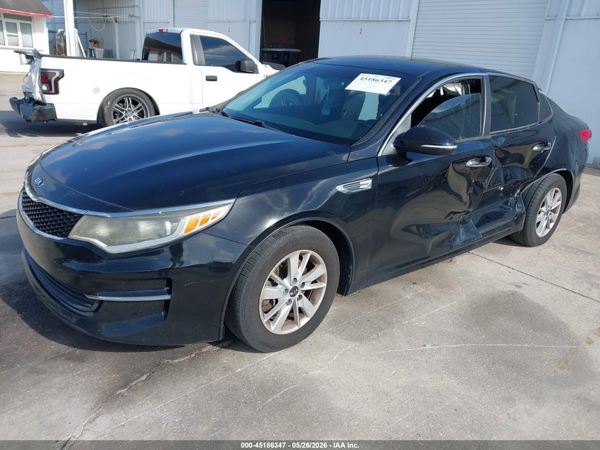 2017 Kia Optima VIN 5XXGT4L35HG144365 IAAI salvage auction — LEFT SIDE, Rebuildable (Florida), sold $1,100 on 2026-07-29 (photo 2)