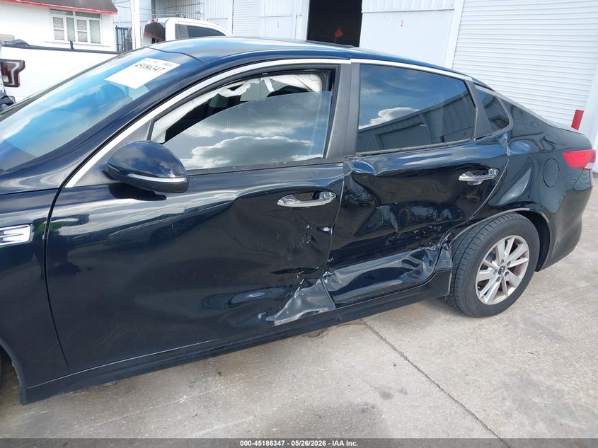 2017 Kia Optima VIN 5XXGT4L35HG144365 IAAI salvage auction — LEFT SIDE, Rebuildable (Florida), sold $1,100 on 2026-07-29 (photo 6)