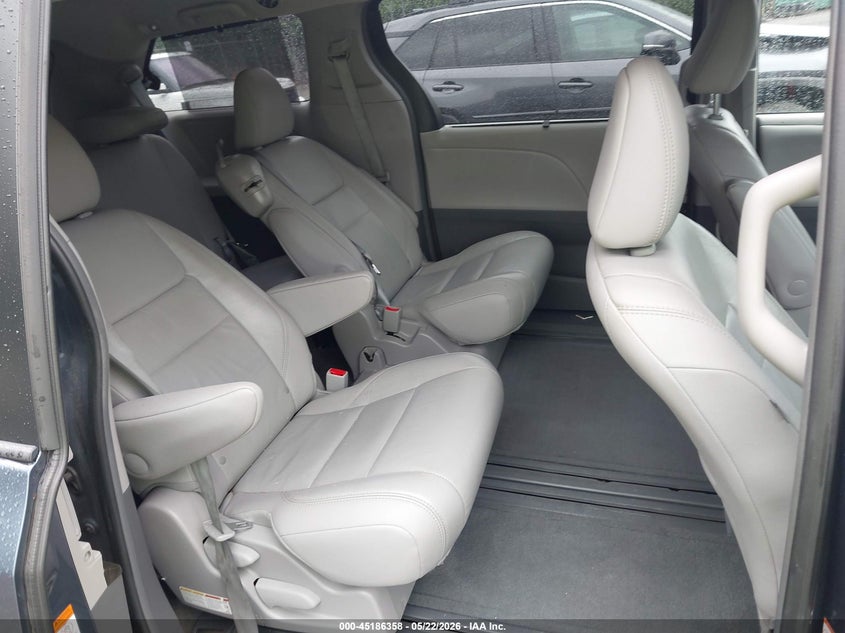 2015 Toyota Sienna VIN 5TDYK3DC7FS663414 IAAI salvage auction — FRONT END, Salvage - Greater Than 75% (Maryland), sold $2,500 on 2026-07-28 (photo 8)