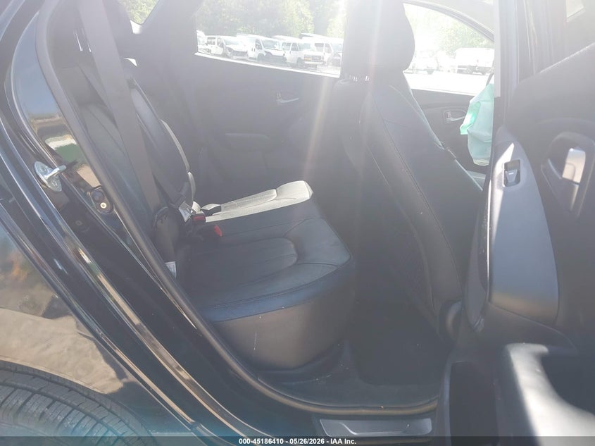 2015 Hyundai Tucson VIN KM8JUCAG3FU984246 IAAI salvage auction — FRONT END, Salvage (Massachusetts), sold $1,400 on 2026-07-14 (photo 8)