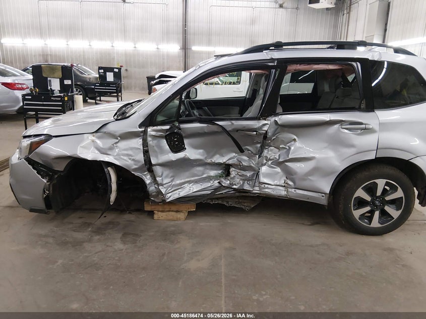 2017 Subaru Forester VIN JF2SJAEC5HH481652 IAAI salvage auction — SIDE, Salvage (Minnesota), sold $350 on 2026-07-21 (photo 6)