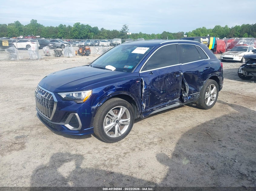 2022 Audi Q3 VIN WA1DECF3XN1055573 IAAI salvage auction — LEFT SIDE, Salvage (Pennsylvania), sold $10,250 on 2026-07-24 (photo 2)