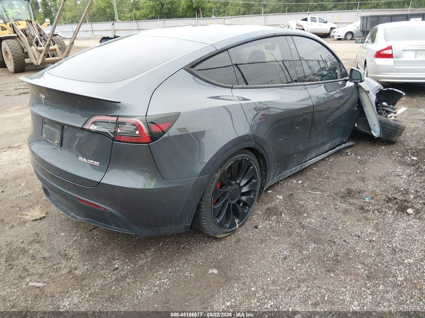 2022 Tesla Model y VIN 7SAYGDEF0NF513277 IAAI salvage auction — RIGHT FRONT, Salvage (Ohio), sold $9,100 on 2026-07-30 (photo 4)